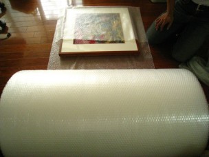 包裝各式易碎與防震使用的包裝材料 - 氣泡布